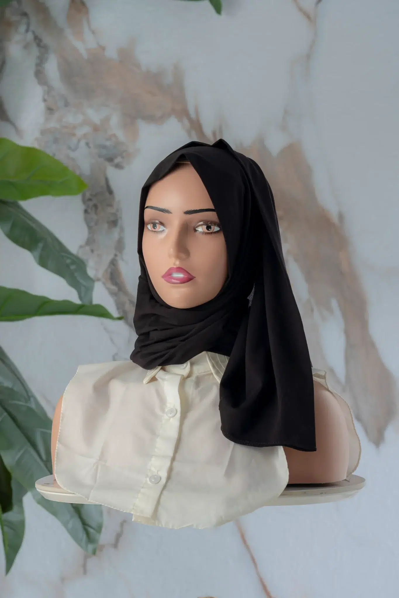 حجاب تركي مخمل كابسة حجاب تركي مخمل كابسة - الصورة 2