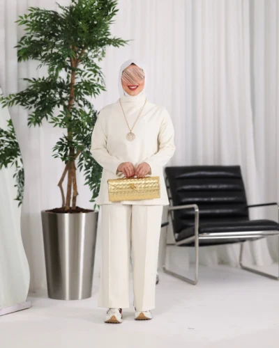 Alternative view of بدلة نسائي