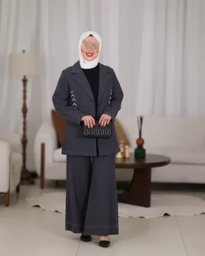 بدلة نسائي