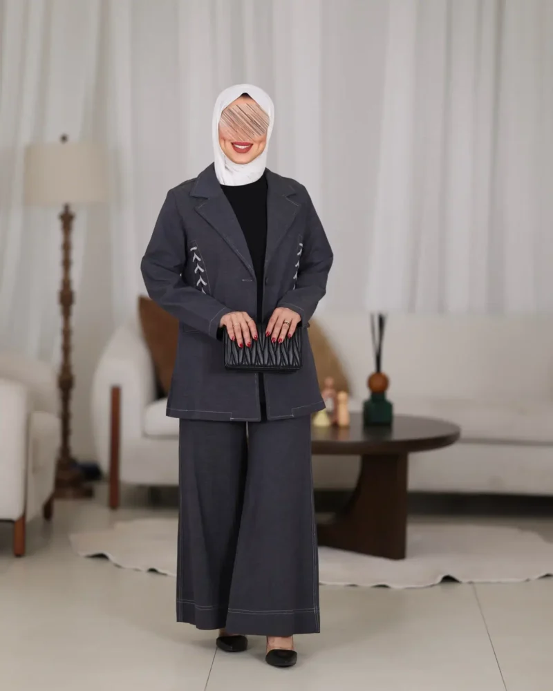 ⁦بدلة نسائي⁩ - الصورة ⁦3⁩