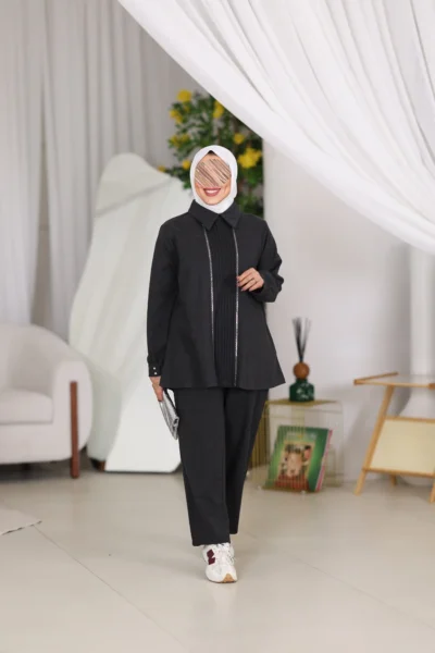 Alternative view of بدلة نسائي