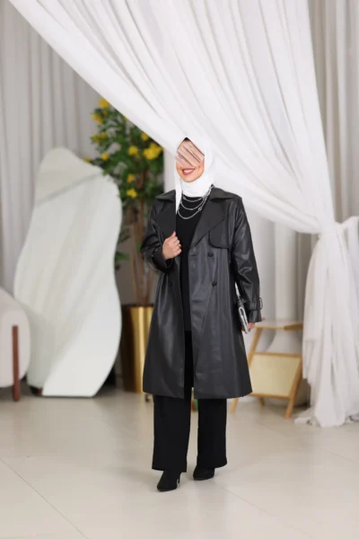 جاكيت نسائي جلد