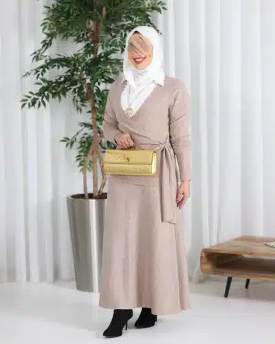 بدلة نسائي تريكو تنورة