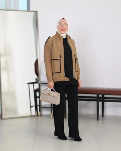 جاكيت نسائي قصير