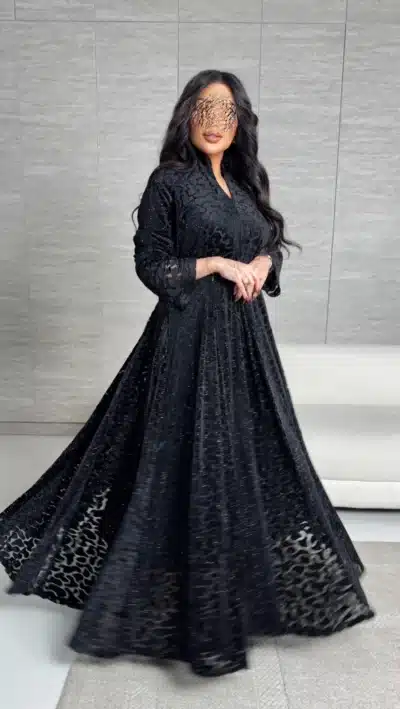 فستان نسائي