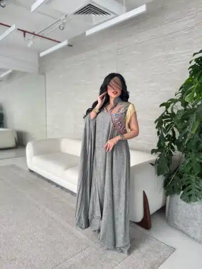 فستان نسائي