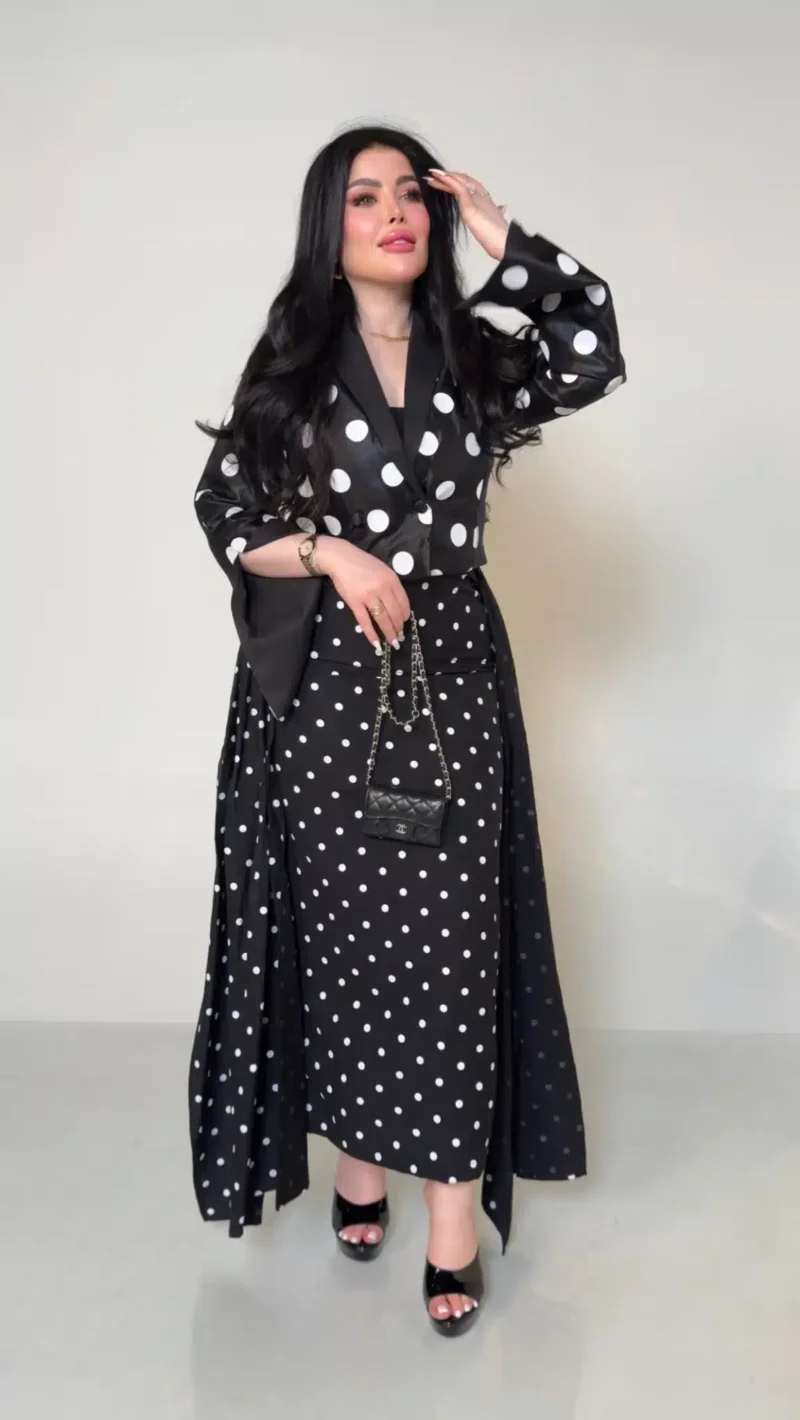 بدلة نسائي تنورة