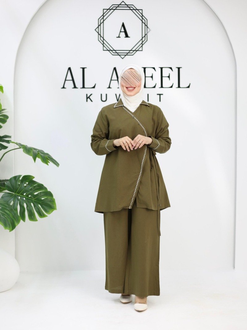 بدلة نسائي